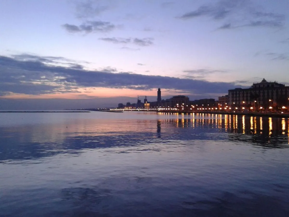 Top Suite 26 Bari Apartment